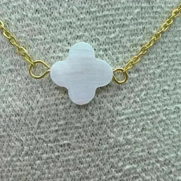 Faux Shell Flower shaped Necklace w/ Stainless steel Chain - Picture 2 of 4